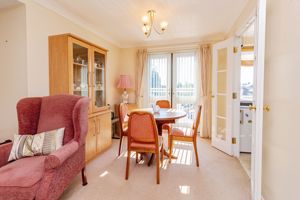 DINING AREA- click for photo gallery